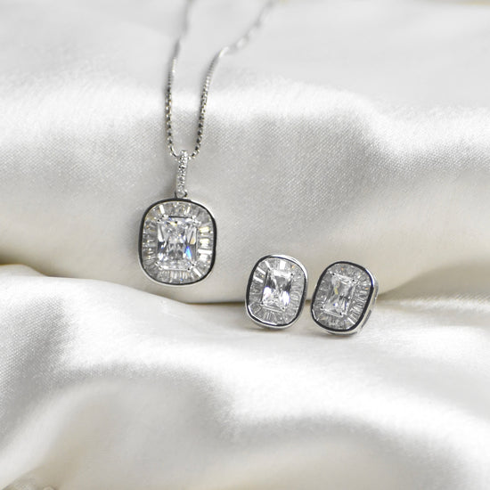 Skylark Silver Pendant Set