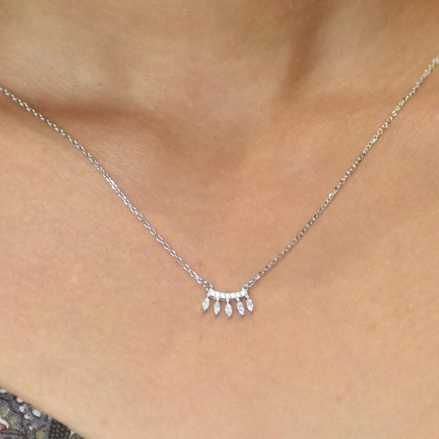 Silver Mirrage Pendant Chain