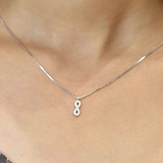 Infinity Pendant Set