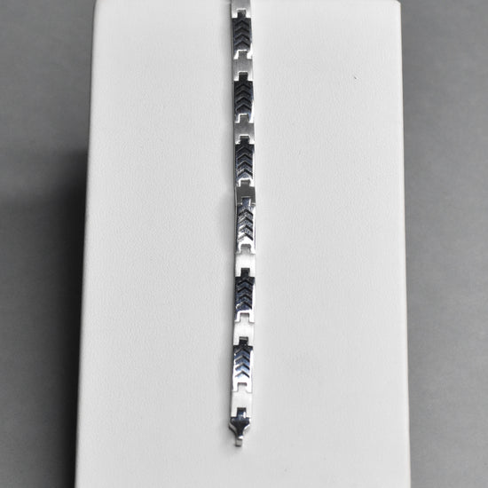 Endless Connection Silver Bracelet