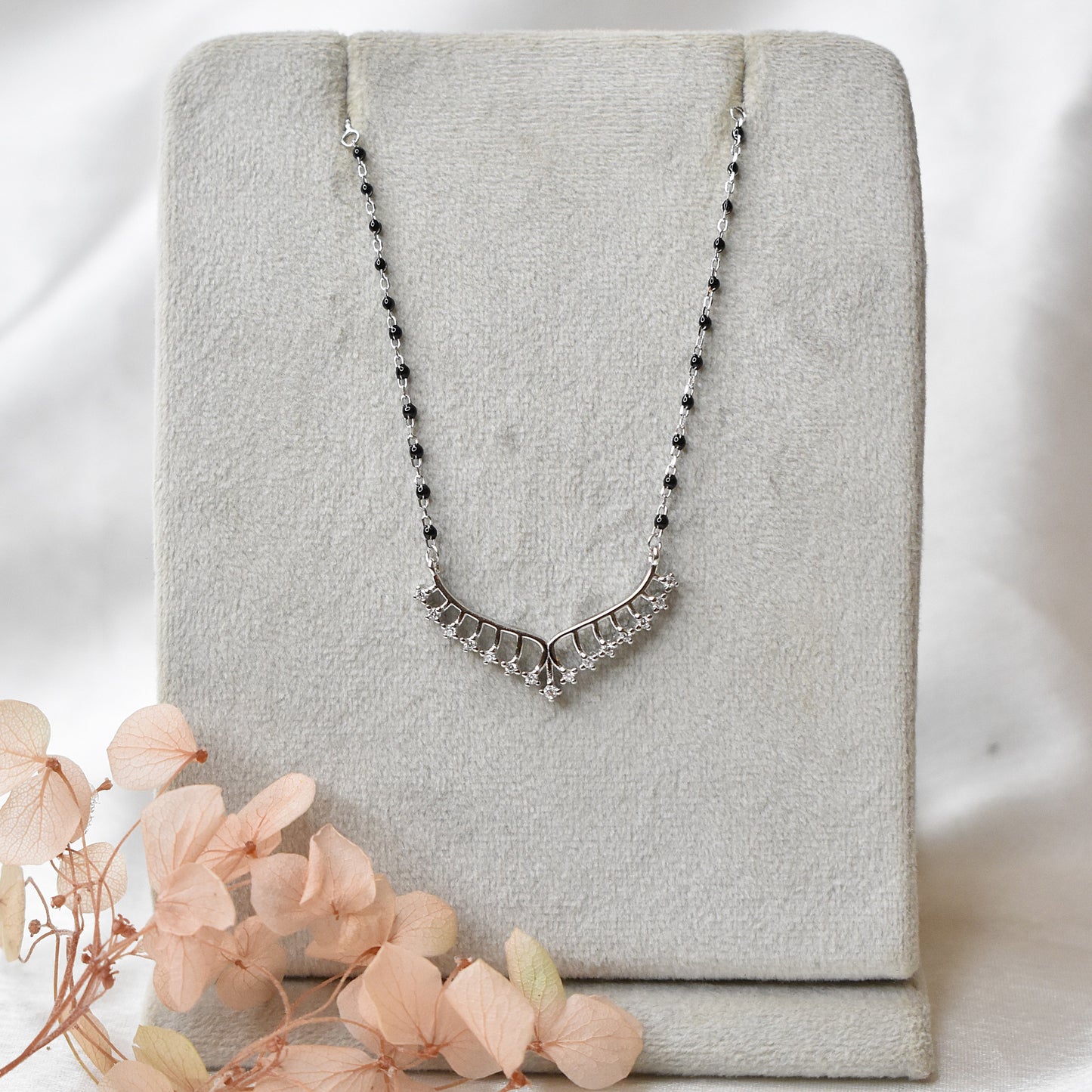 Aangi Mangalsutra