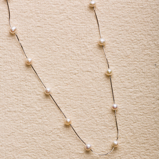 One Line Pearl Necklace