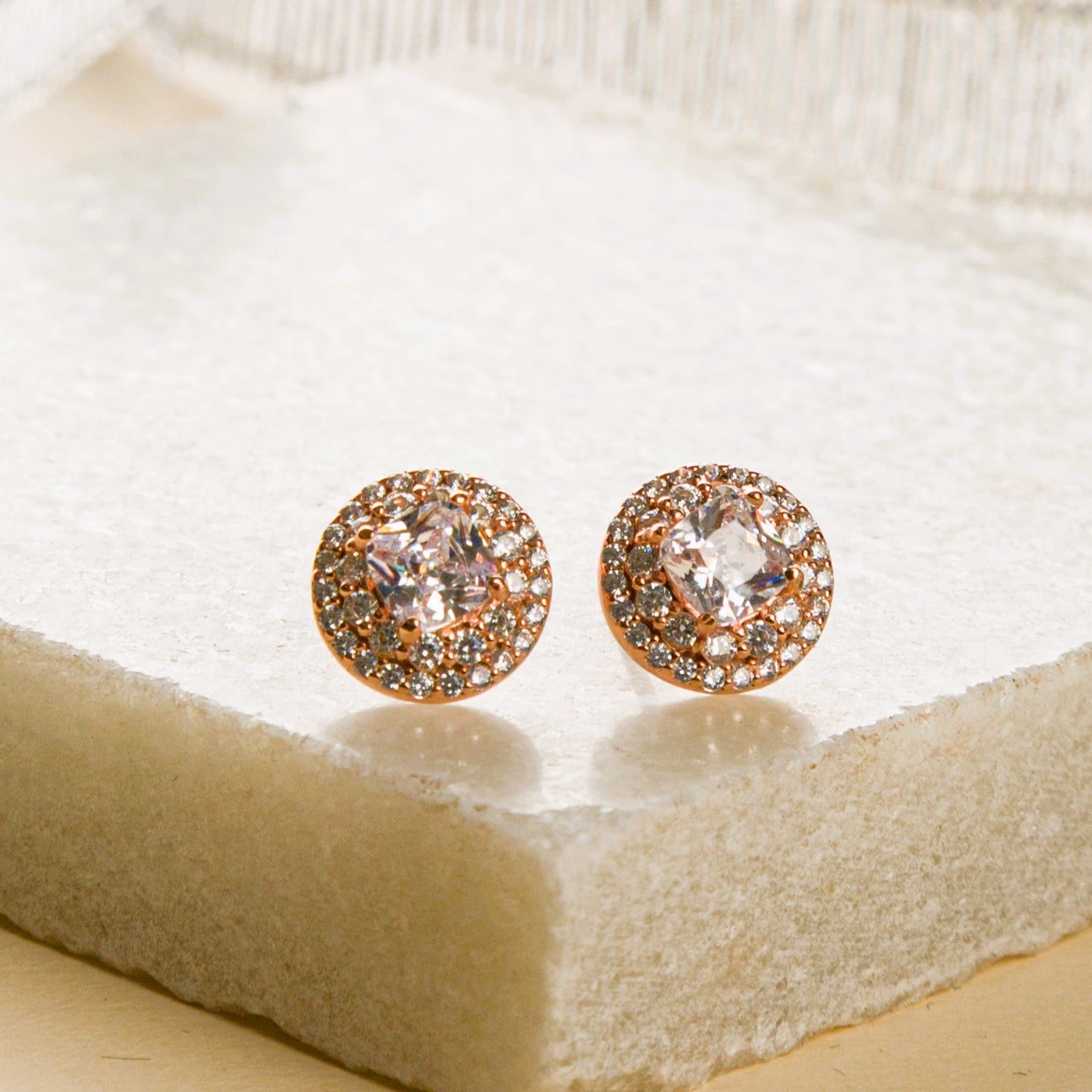 Rosegold Solitaire Earrings