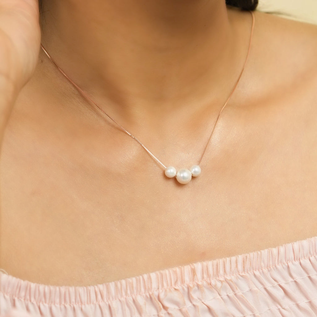 Hanging Pearls with Chain