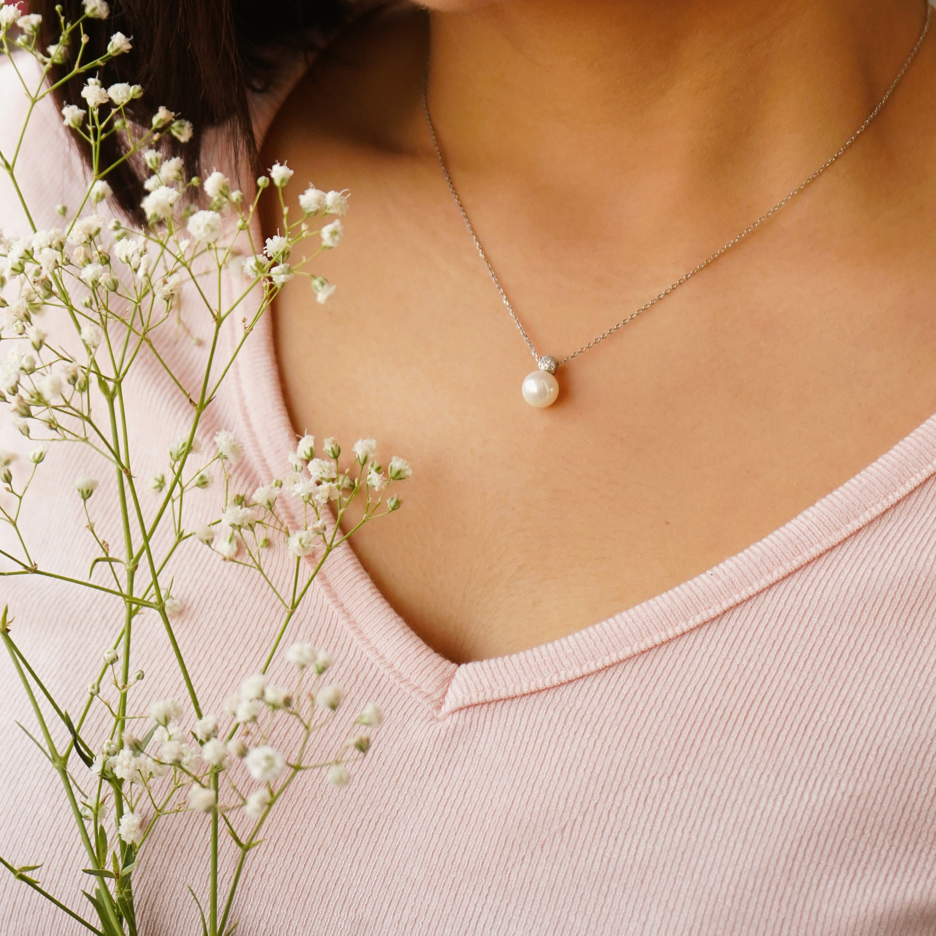 Pearl Forher Silver Pendant with Chai