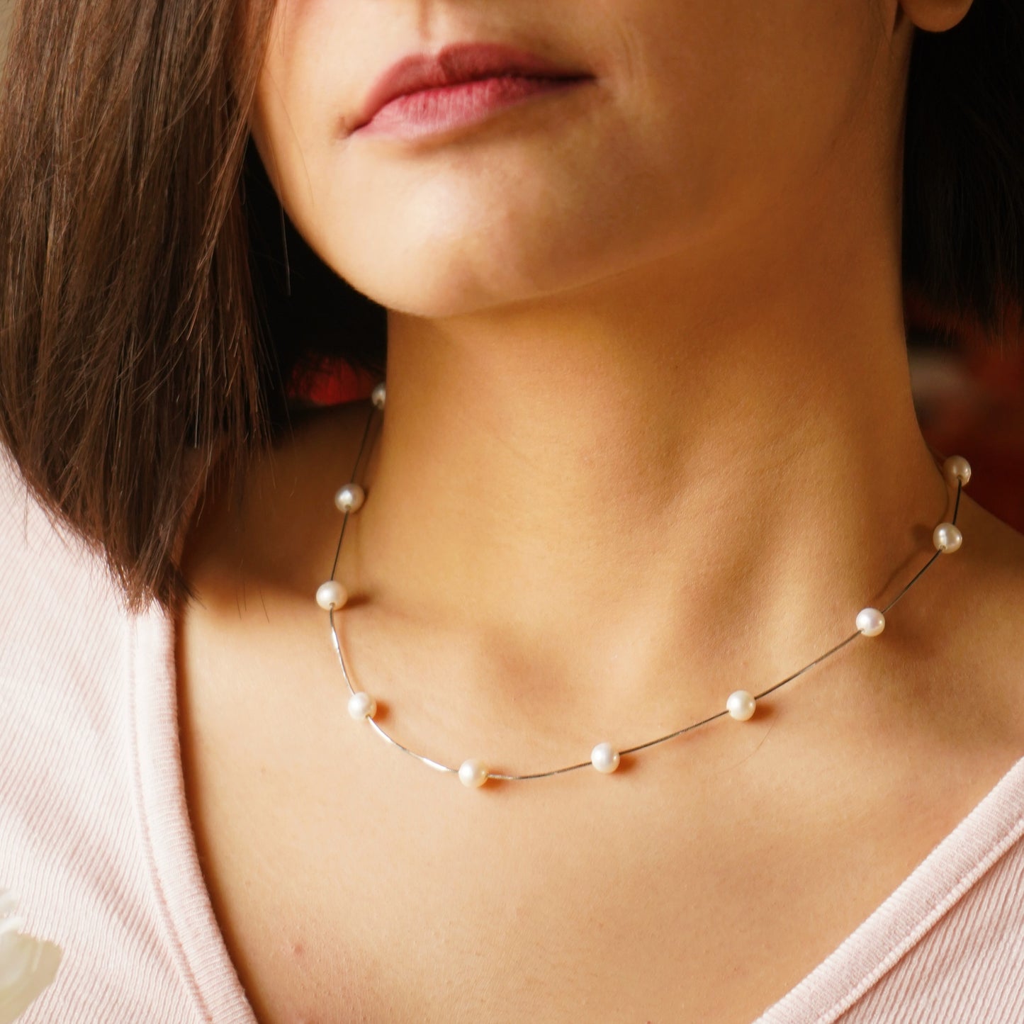 One Line Pearl Necklace