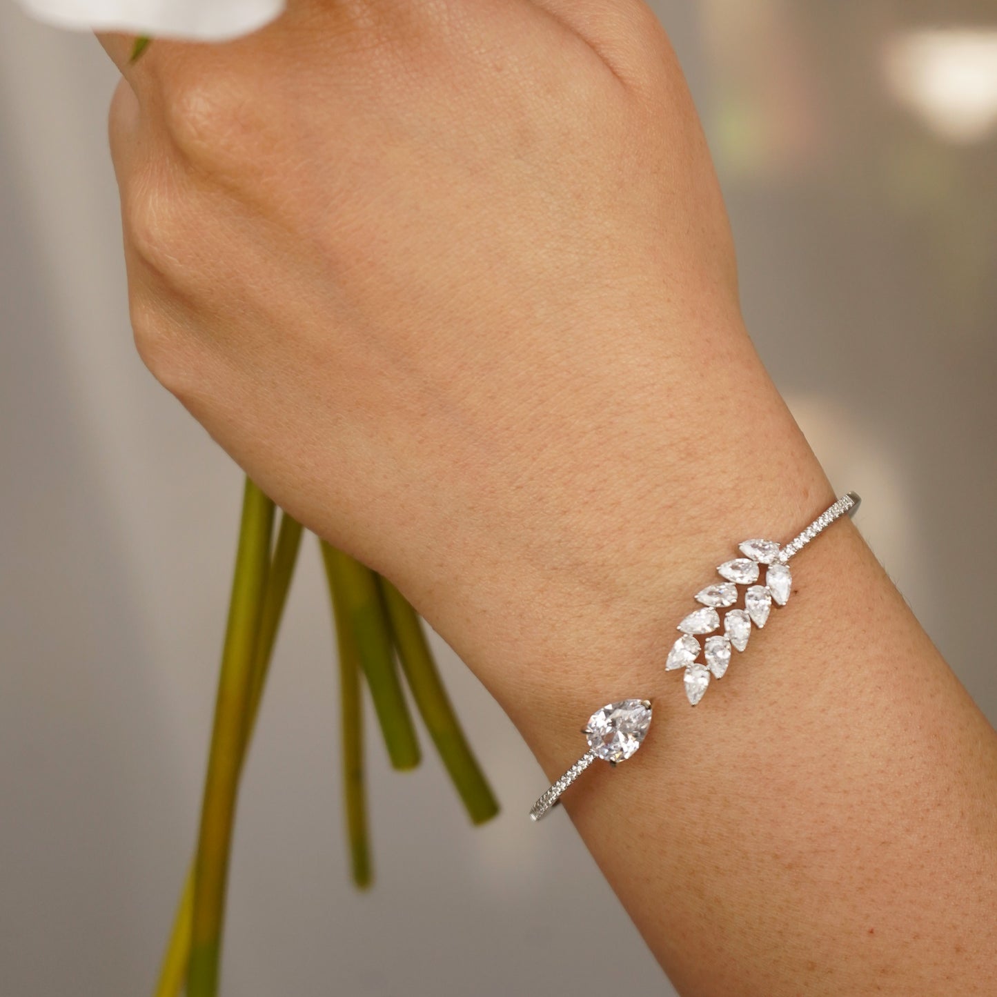 Leaf and Diamond Detailing Silver Kada Bracelet