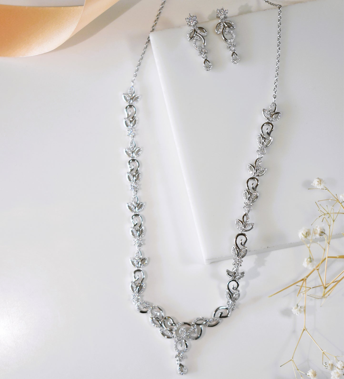 Charming Necklace with Earrings