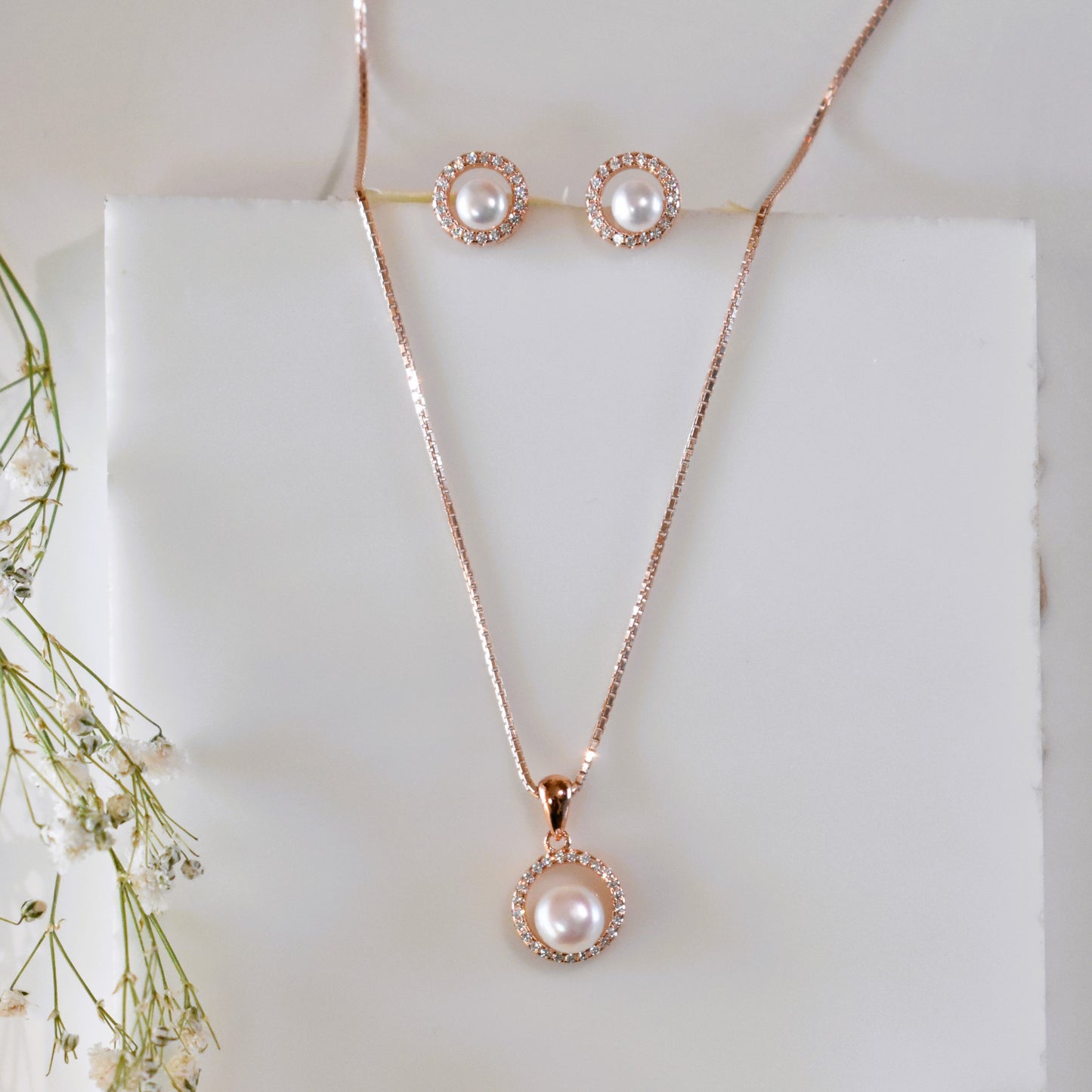 Diamond Encircle Pearl Rosegold Necklace Set