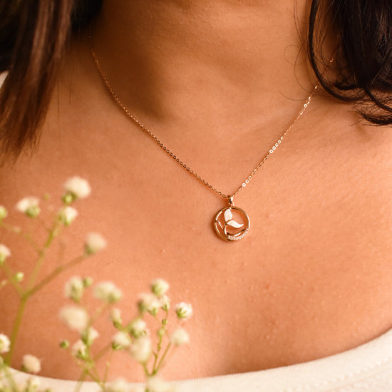 Elegant Encircle flower Sterling Silver Pendant Chain