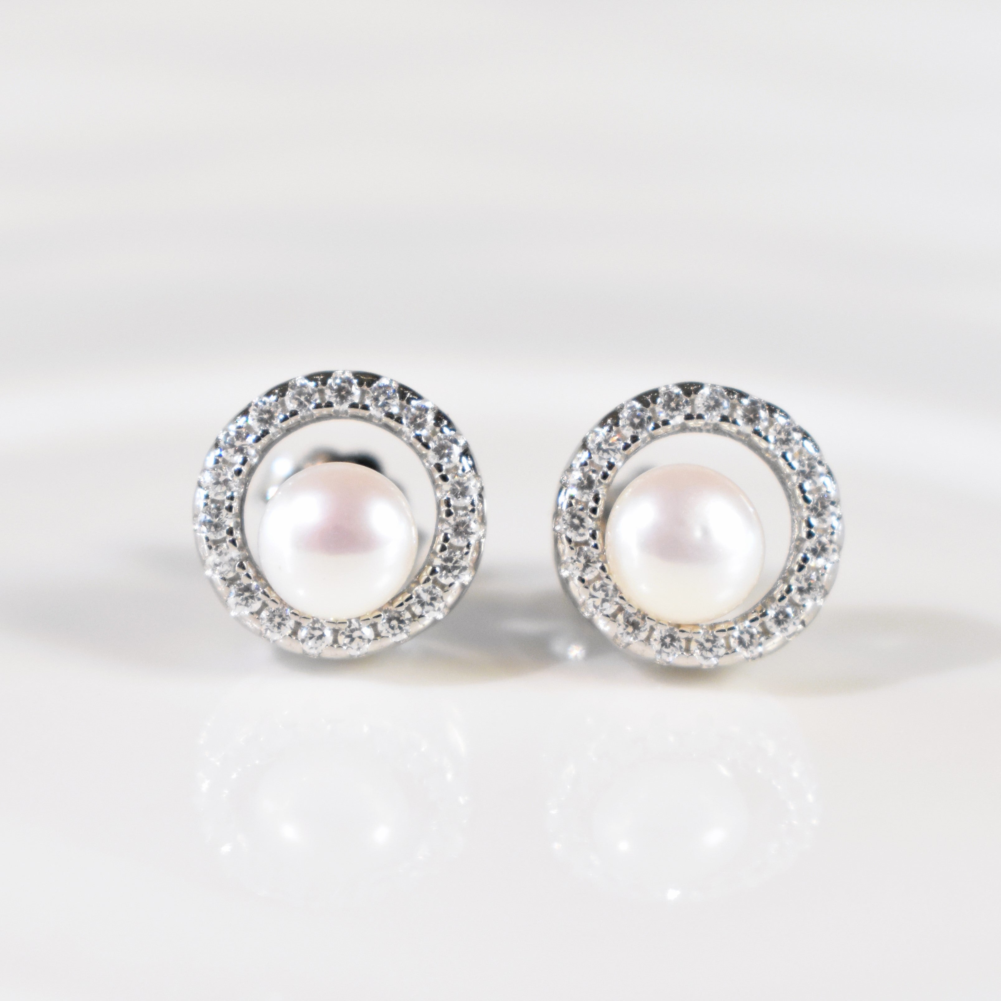 Diamond Encircle Pearl Rosegold Necklace Set