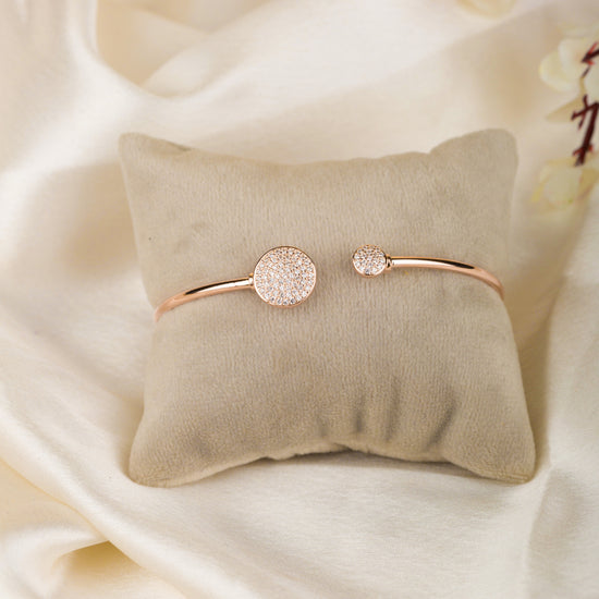 Big and Small Circular Detailing Rosegold Bracelet