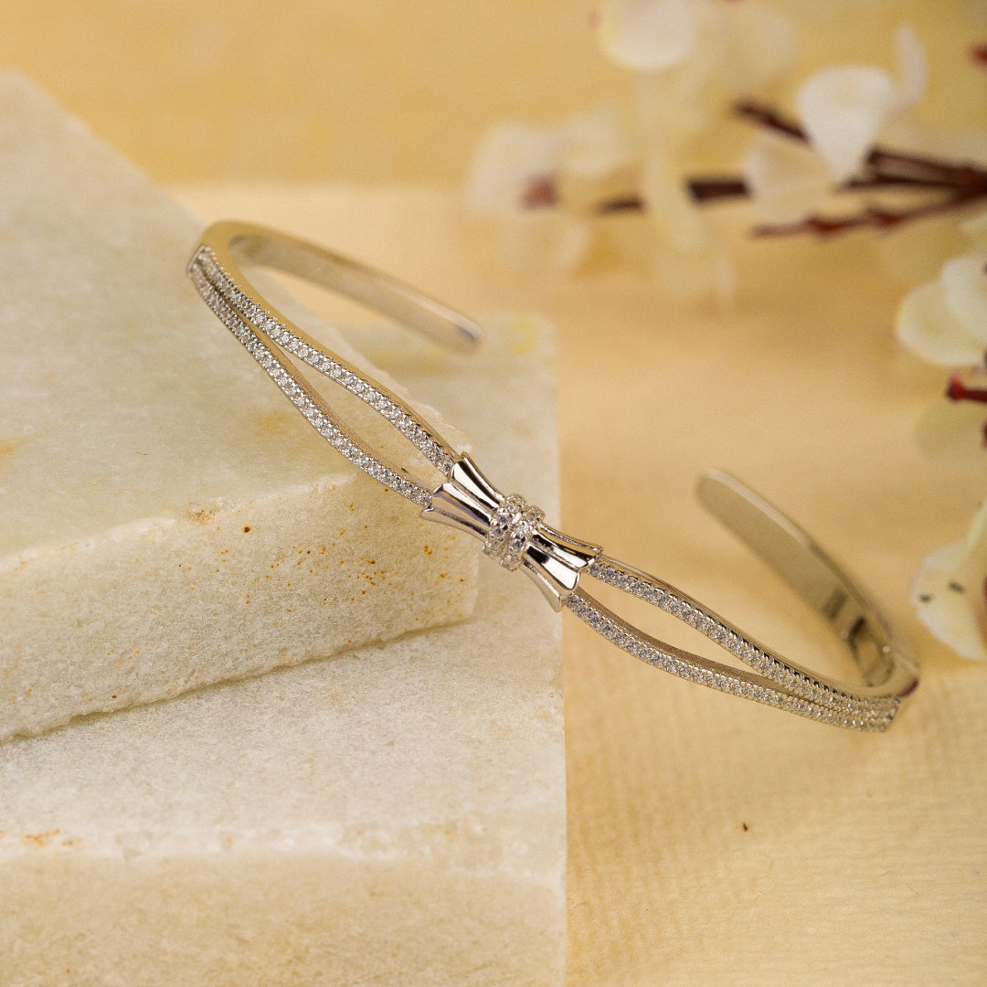 Elegant Kada Bracelet