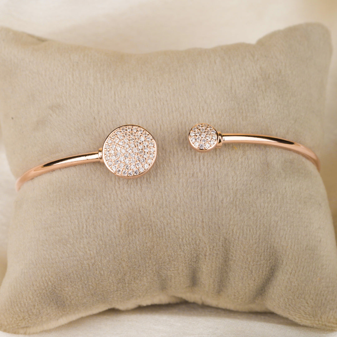 Big and Small Circular Detailing Rosegold Bracelet