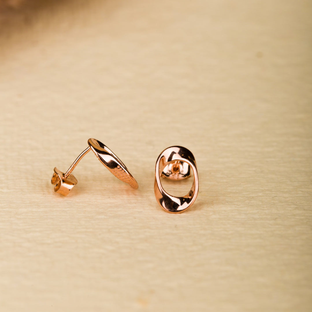 Folded Detailed Rosegold Earrings